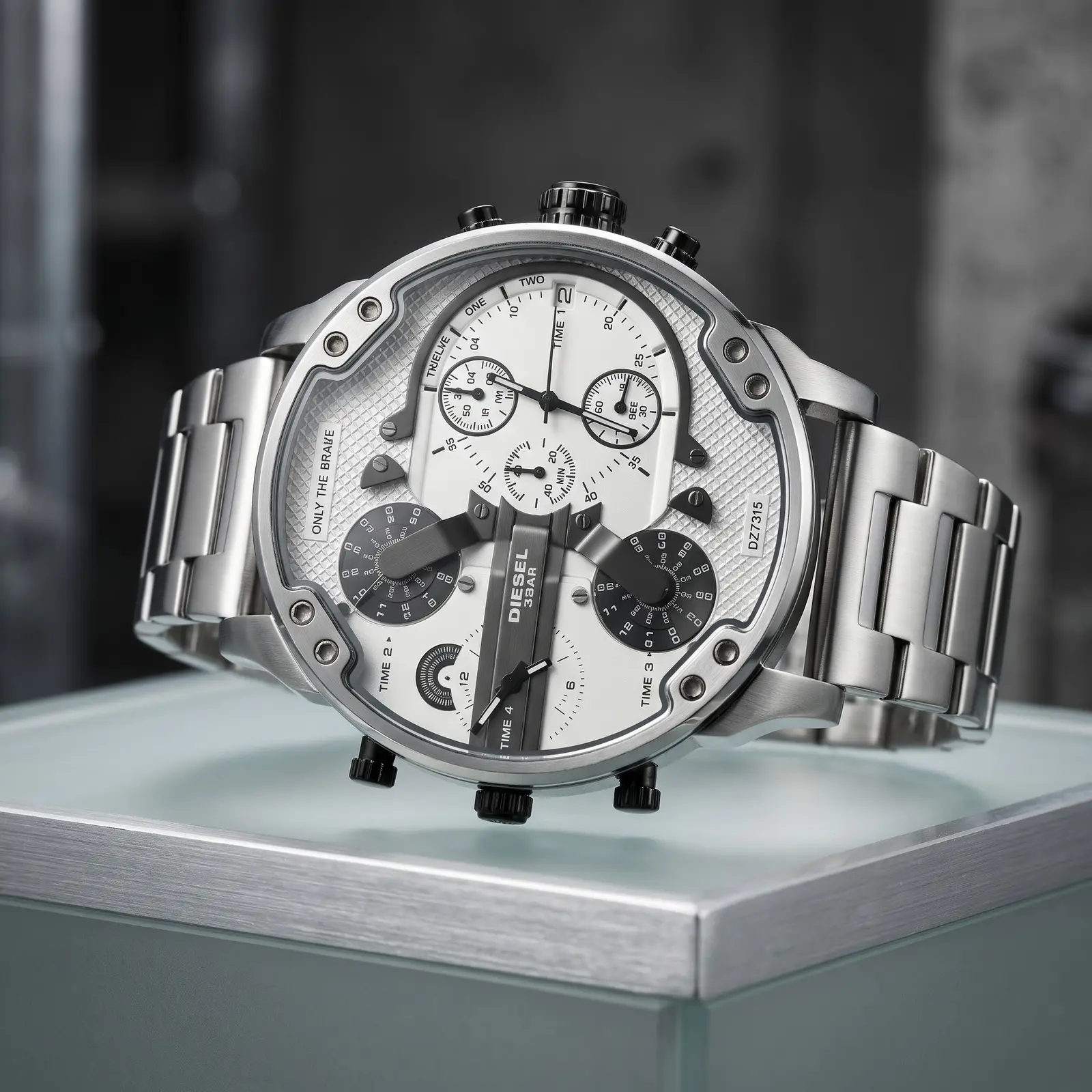 Diesel Four Time Silver Polar · Ref. DS-04