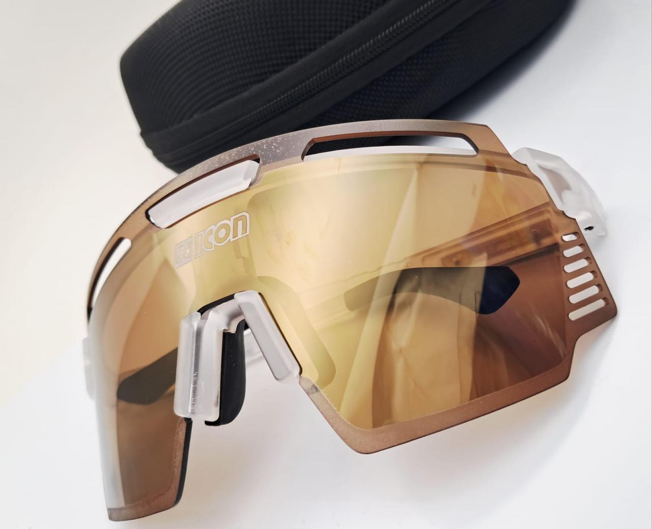 ICON SPORTS Bronze Trail · Ref. IS-04 · vista 1