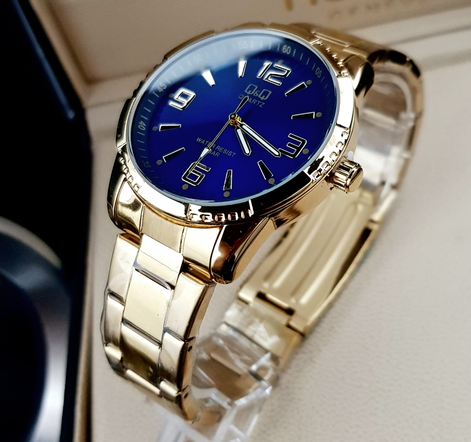 Q&Q Blue Gold · vista 1