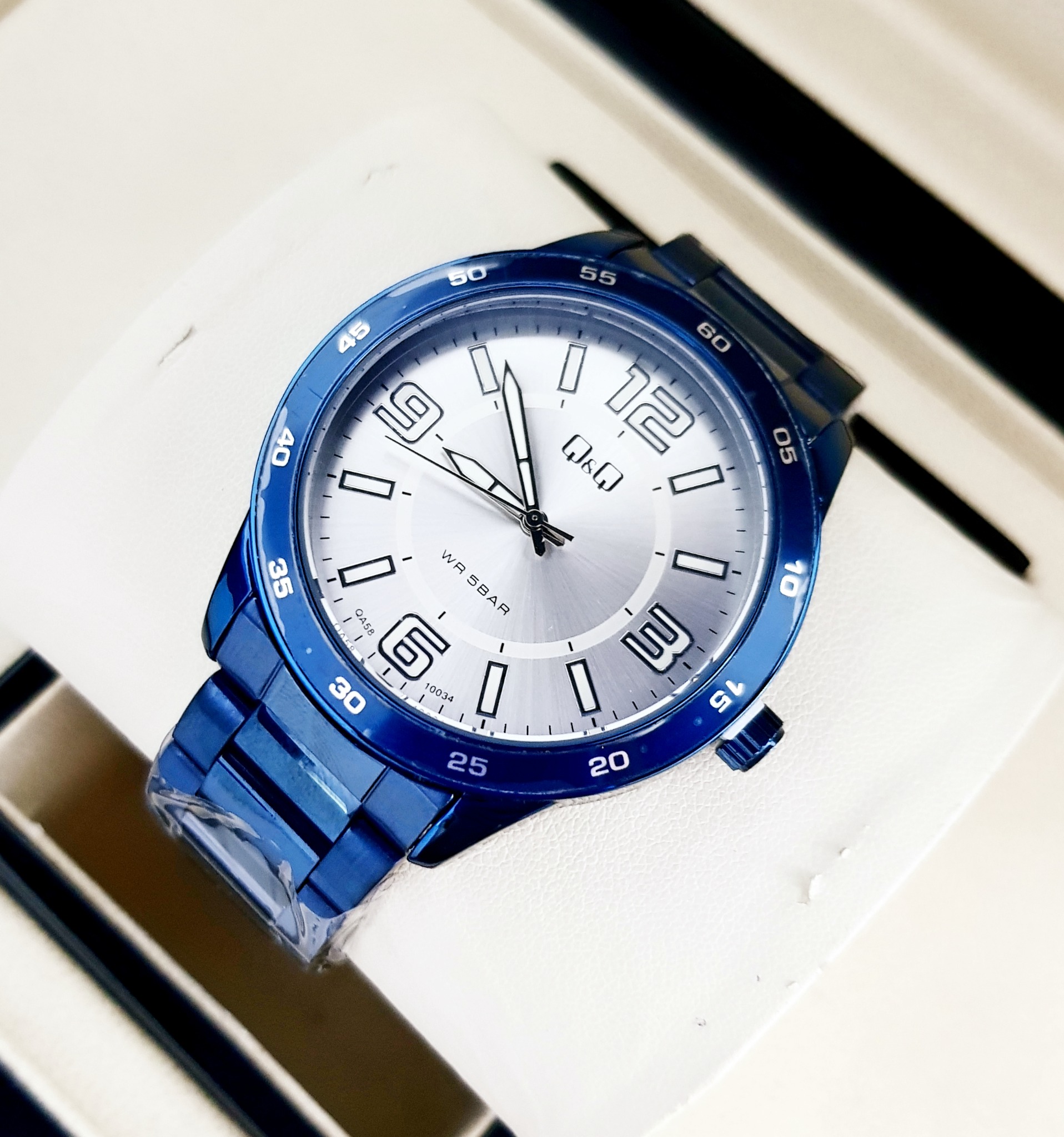 Q&Q Ocean Blue · vista 1