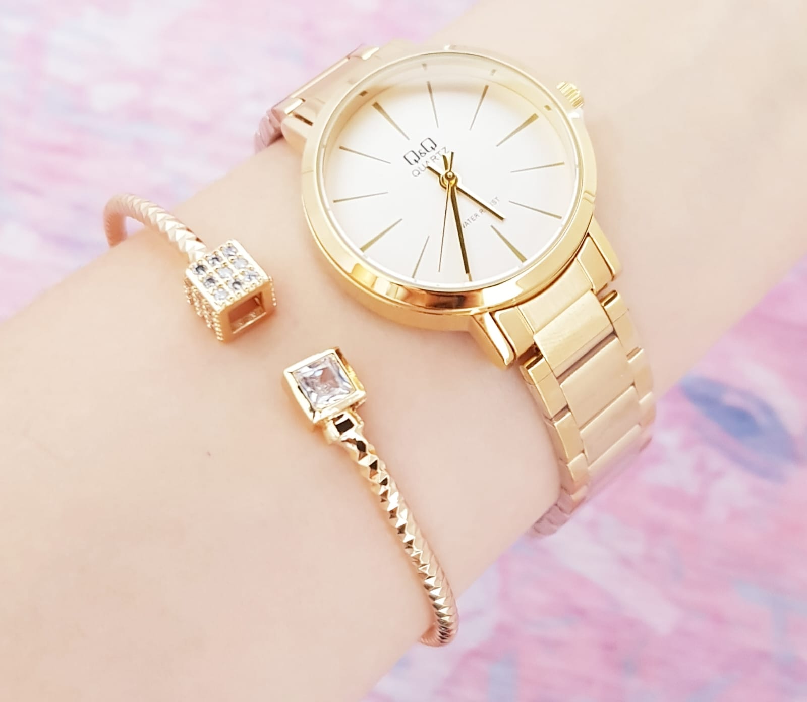 Q&Q Dorado Luminoso · Ref. DM-41 · vista 1