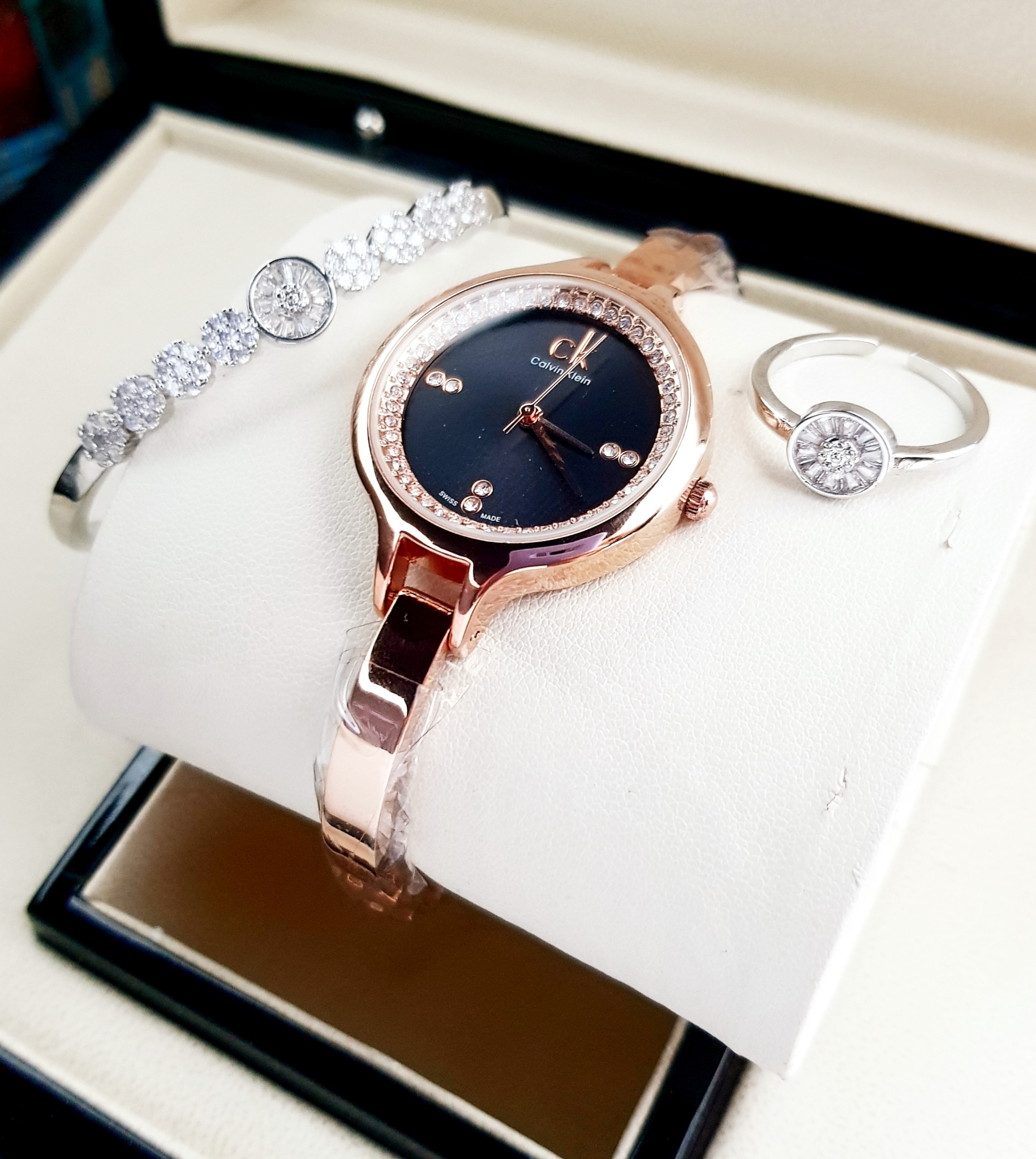 Calvin Klein Obsidiana Rose