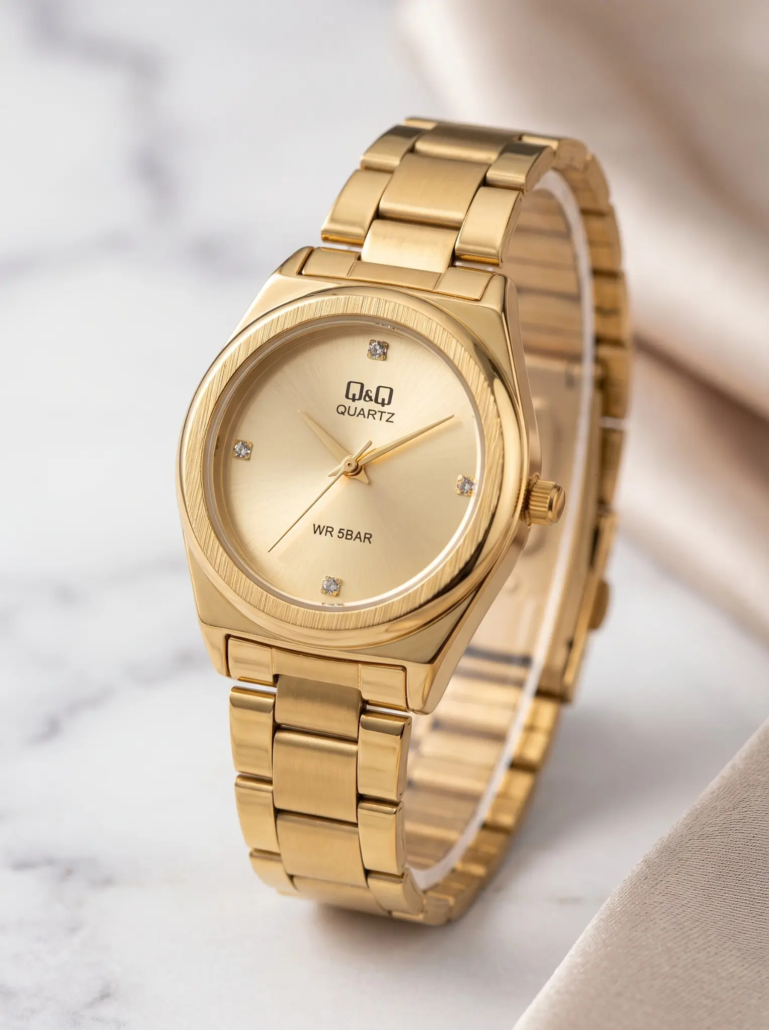 Q&Q Crystal Golden Champagne · Ref. DM-90 · vista 1