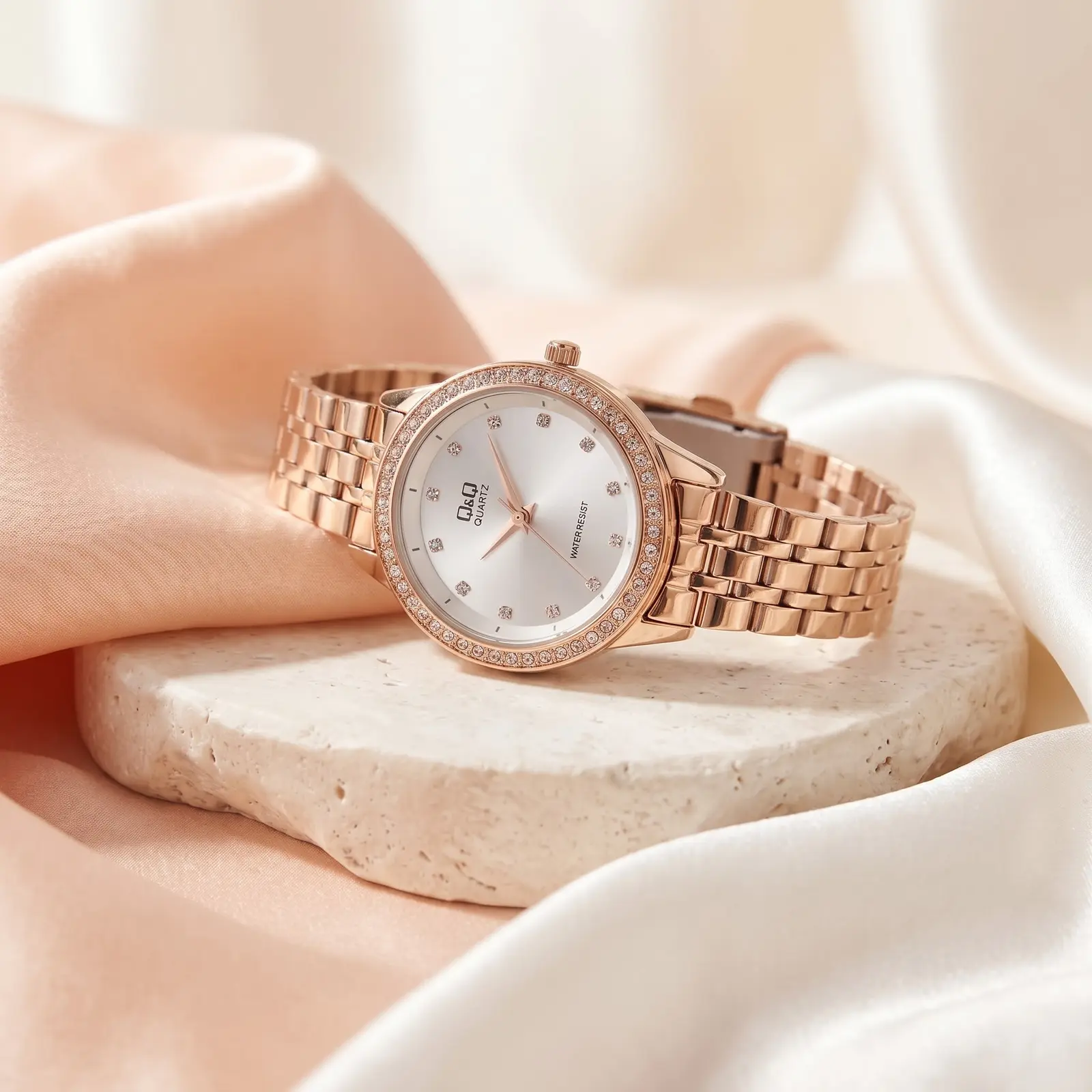 Q&Q Crystal Halo Rosé Pearl · Ref. DM-134 · vista 1